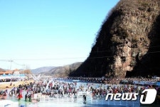 따뜻한 겨울날씨로 안동 암산얼음축제 취소