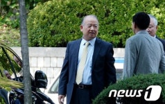 조세 포탈 혐의 홍원식 남양 회장 항소심서 무죄