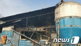 임실 돼지농장 화재…새끼돼지 400마리 불 타(종합)