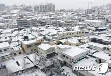 하얗게 변해버린 집