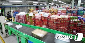 집중국 가득 쌓인 설명절 선물