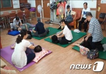 어르신 시원하세요?…종로구, 효사랑 안마서비스