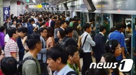 서울지하철 5~8호선 중 가산디지털단지역 가장 붐벼