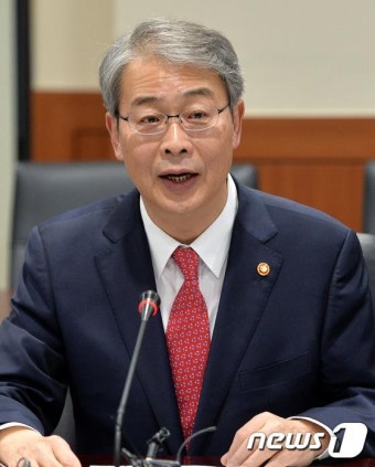 금융시장 점검회의 주재하는 임종룡 금융위원회 위원장