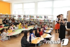 진안군, 공공도서관 2층에 외국어문화카페 오픈