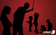 툭하면 밥 굶기고 폭행…자녀 4명 학대한 22세 재혼부부