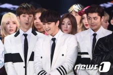 더블에스301, 1위 발표 직후 깜짝 놀란 표정 3종