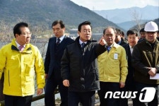 급경사지 정비사업장 방문한 박인용 장관