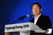 축사하는 김성일 대한장애인체육회장