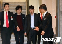 알파고와 네번째 대국 앞둔 이세돌 9단