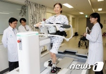 현대重, 서울아산병원에 보행재활로봇 설치, 임상 돌입
