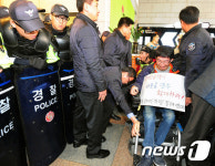 우리도 시청에 들어가자
