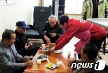 [단신]추경호 새누리당 후보 사랑나눔 자장면 자원봉사