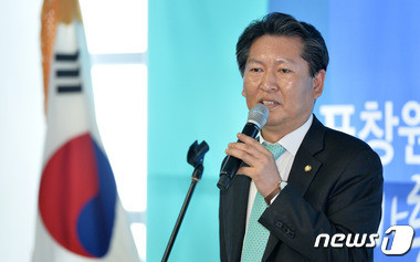 더불어민주당 정청래, 충청권 표심 제압하며 당대표 후보 경선 1위 달성