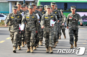 [화보]20대 총선, 사전투표 첫날 표정