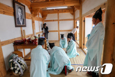 장수군, 기념관서 건재(健齋) 정인승 선생 추모제 거행