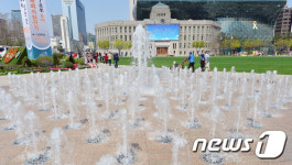 서울서 9월30일까지 서울광장분수 가동