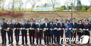 울산대교 전망대 주차장 ‘준공’