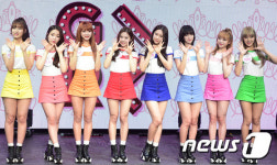오마이걸 데뷔 1주년 뭉클, 앞으로도 보여줄 것 많다(인터뷰)