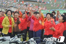 ‘4년째 송아지 릴레이 기부’…순창 동계면민의날