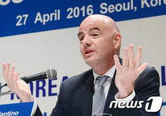 [축구] 인판티노 FIFA 회장 