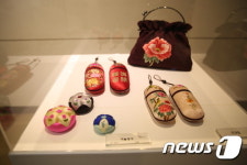 전주 한국전통문화전당서  韓-·佛 자수교류전