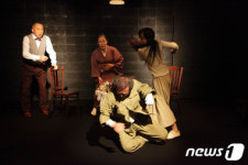 춘천 봄내극장 첫 번째 공연, ‘성냥팔이 소녀’