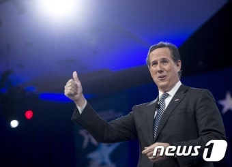 샌토럼 전 상원의원, 트럼프 지지 선언…