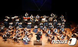 국악으로 국민에게 다가갑니다