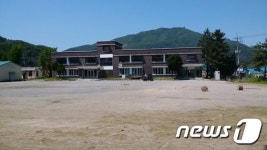 파주시, 폐교 금곡초에 가족독서캠핑장 조성
