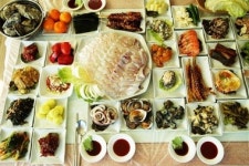 청정남해 해산물 즐길 수 있는 여수, 여수밤바다 낭만버스킹 축제 시작