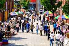 “영화·공연·전시·벼룩시장까지”…‘만국시장’ 4일 개장