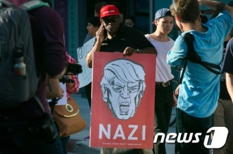 [사진] 반 트럼프 시위대 