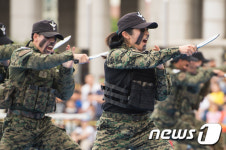 초전박살