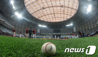 [프로야구] 에어컨 가동한 고척 스카이돔, 선수·팬 만족도↑