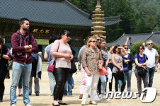 평창 월정사에 온 프랑스 여행업계