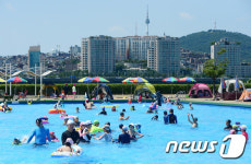 한강수영장에서 즐기는 여름