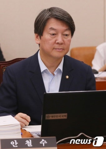 2025학년도 의대 정원 증원 1년 유예 제안, 안철수 의원 국회서 촉구