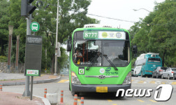 8777번, 서울 월드컵경기장과 난지한강공원 경유