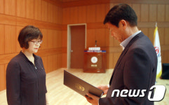 김미옥 부안군청 팀장, 모범공무원 국무총리 표창