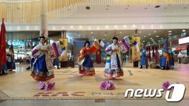 김해공항, 여름 성수기 문화공항으로 거듭나
