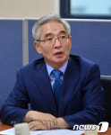 모두발언하는 이진곤 새누리당 윤리위원장
