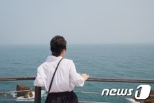 박근혜 대통령 바다를 보며