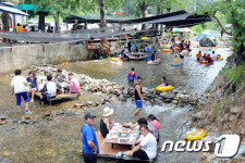 지암리서 더위 식히는 춘천시민들