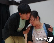 통금·프로야구 1982년 시대상 담다…연극 월곡동 산2번지