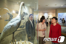 철새박물관 찾은 박 대통령