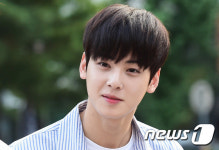 아스트로 차은우, 얼굴이 샤방 샤방~