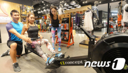 리복, 현대백화점 중동점에 피트니스 허브 매장 오픈