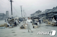 1952년 피란수도 부산 진시장 거리