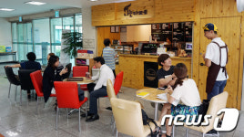 발달장애청년 희망 ‘나눔카페’…5개월 연속 최고매출 대표 이미지